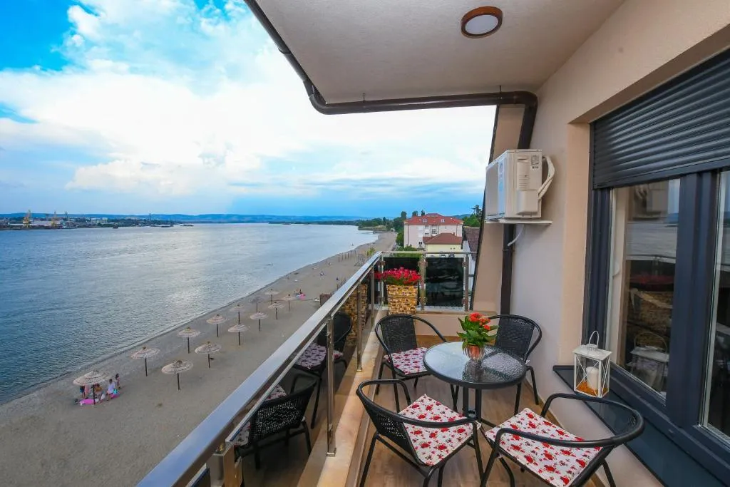 Apartman Klara, hotel in Kladovo