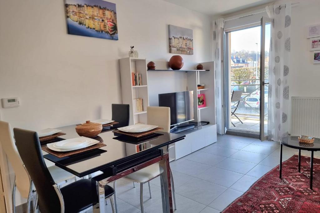 Chez Lou et Dan 4P apartment with balcony elevator and secure parking - 1