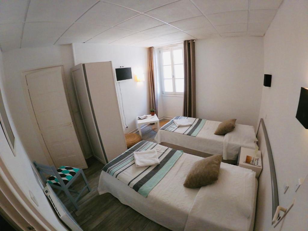 Le Petit Hôtel - 5