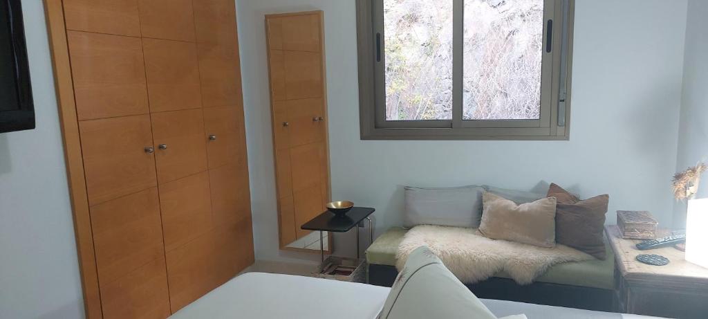 Cozy room near Las Teresitas beach - 3