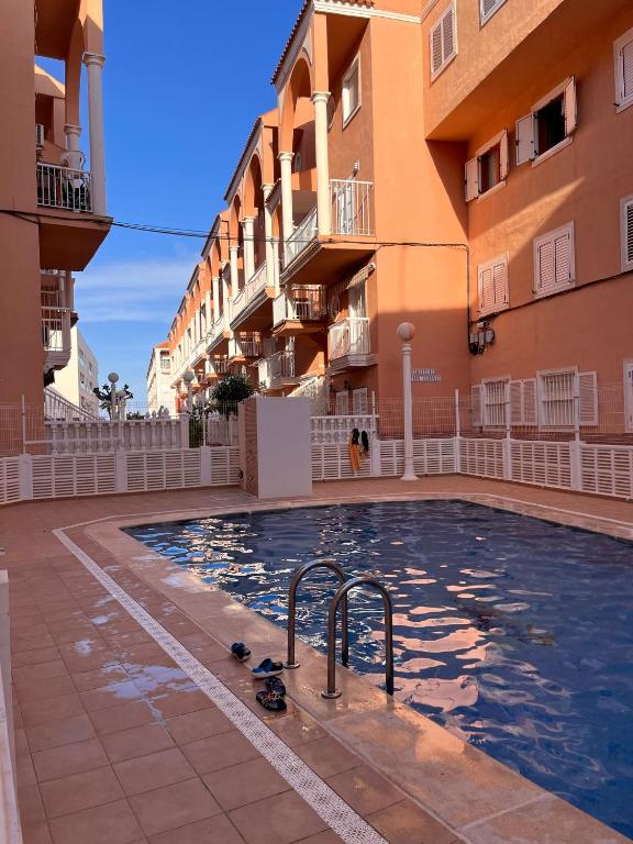 APJ Emperadores Apartment with swimming pool, 100 m from beach La Mata - 3