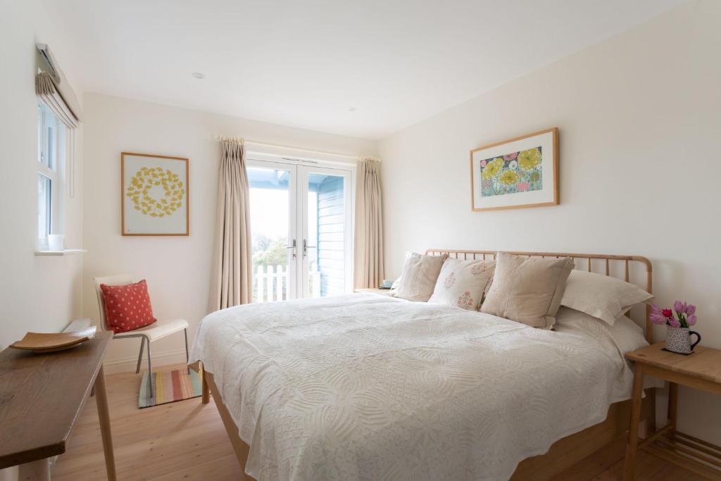 Bowden Retreats, Dartmouth