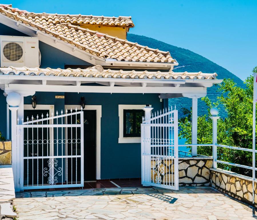 Seaview Rooms photo