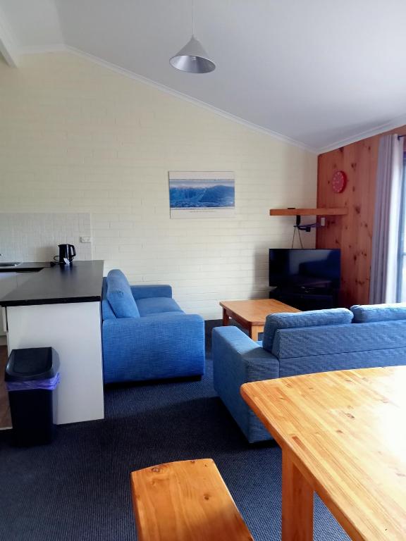 Alpha Centauri 8 - Budget Jindabyne Holiday Apartment photo