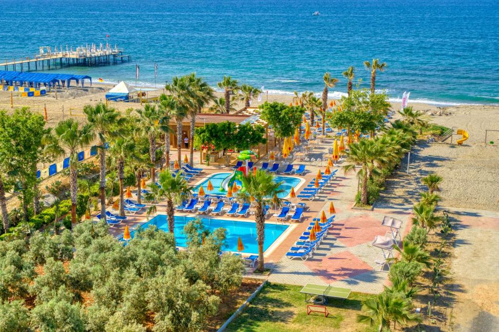 Numa Konaktepe Hotel - All Inclusive — Beach in Konakli