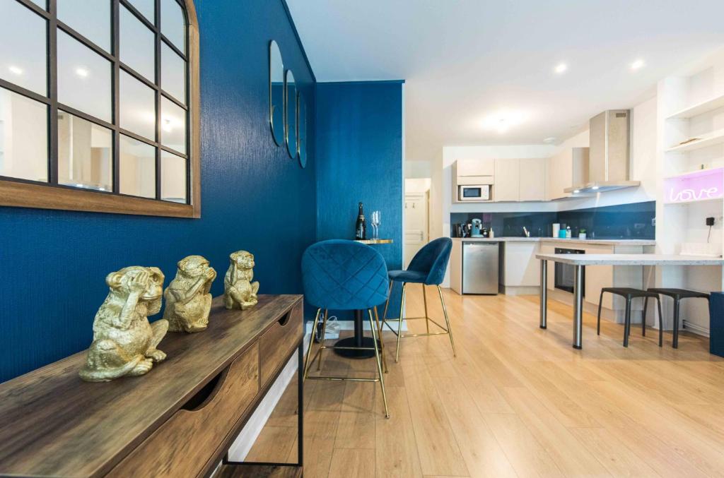 * Spa & Détente # Suite Privée # Tours # Netflix * - 2