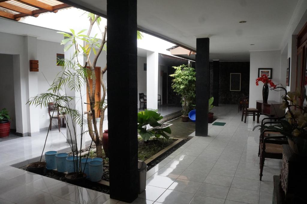 Hotel Kirana photo