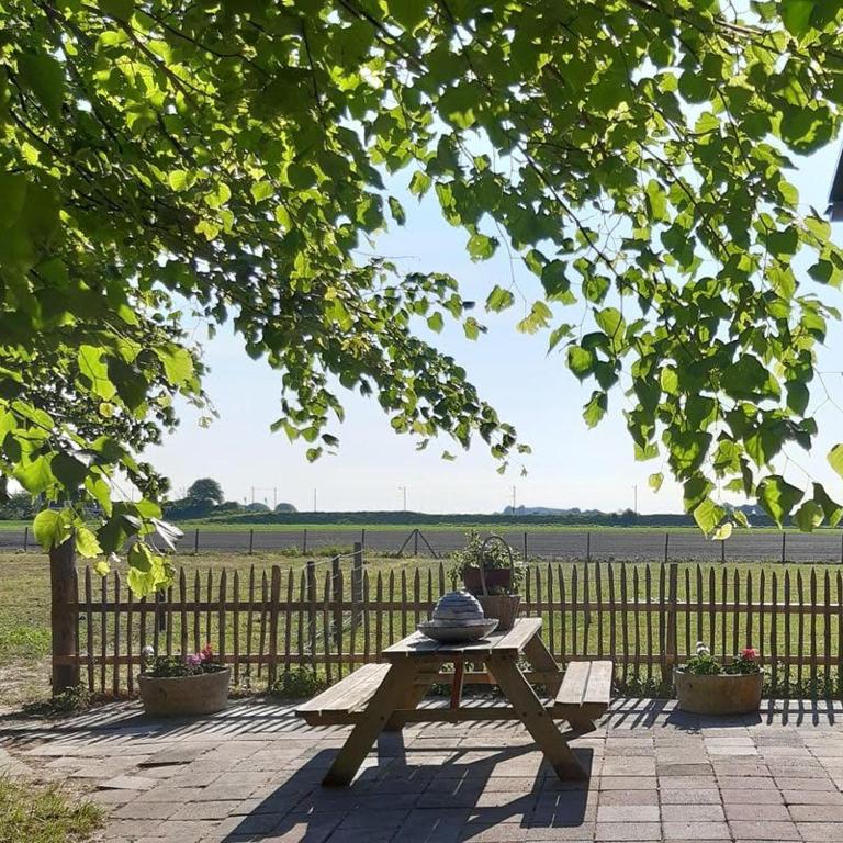 B&B droom in de polder -DE SALON- luxe appartement met prive-sauna, Arnemuiden