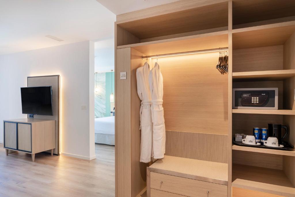 HOTEL SUITES DEL MAR photo