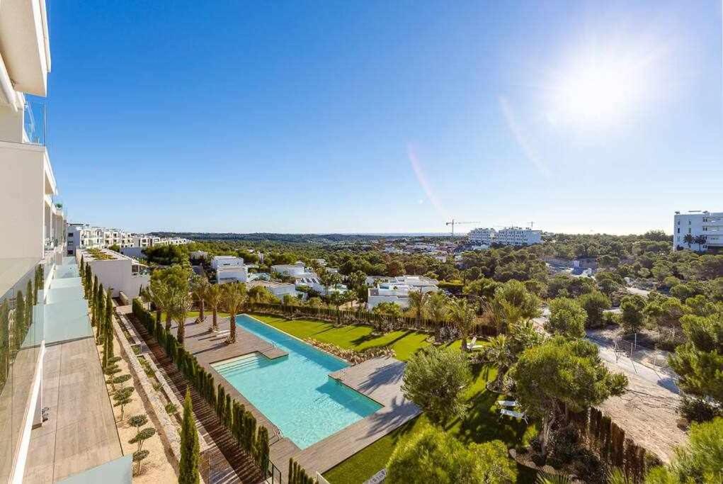 Apartamento único de 3 dormitorios en las Colinas - 3