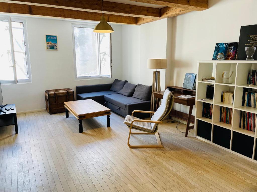 Duplex La Ciotat - superbe 85 m2 - 6 pers - 3 chambres - Climatisation - Vue mer et proche du vieux port La Ciotat - 1