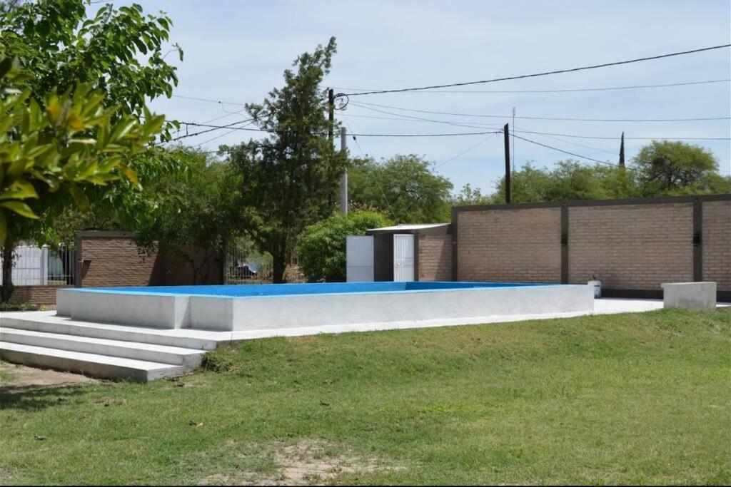 Casa con pileta - 1