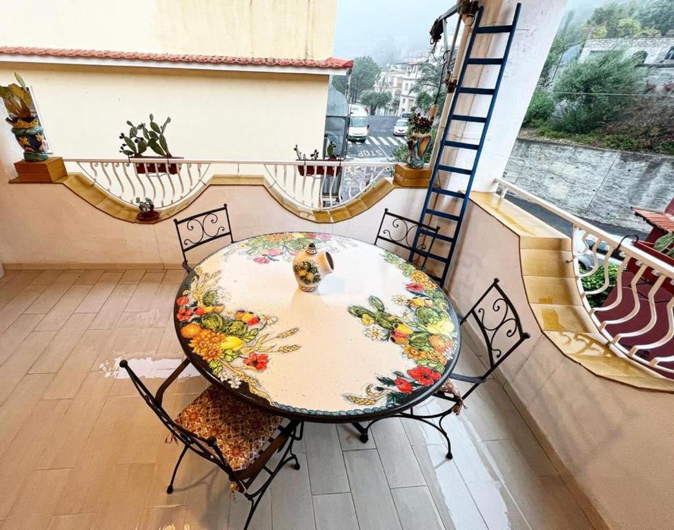 Apartment TAORMINA center with TERRACE, via Celestino Penna 6 - 1