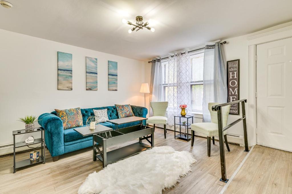 Downtown Albany Apartment Walkable Location!