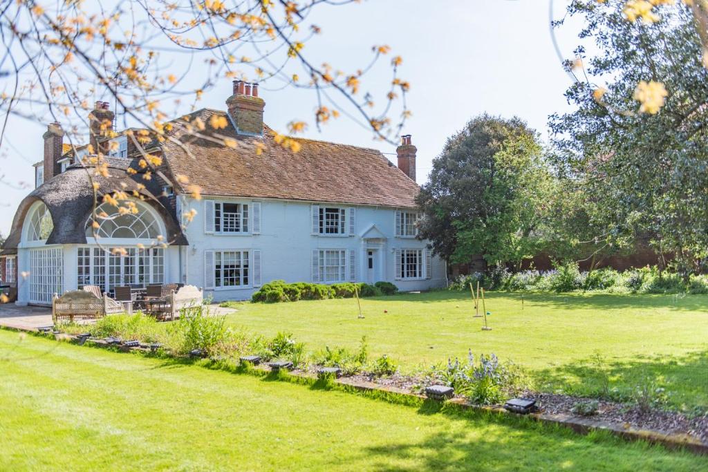 Craythornes by Bloom Stays, New Romney