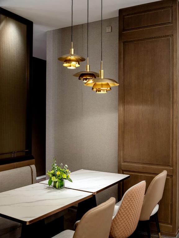 Facilities, Shanghai Hotel in Shenzhen