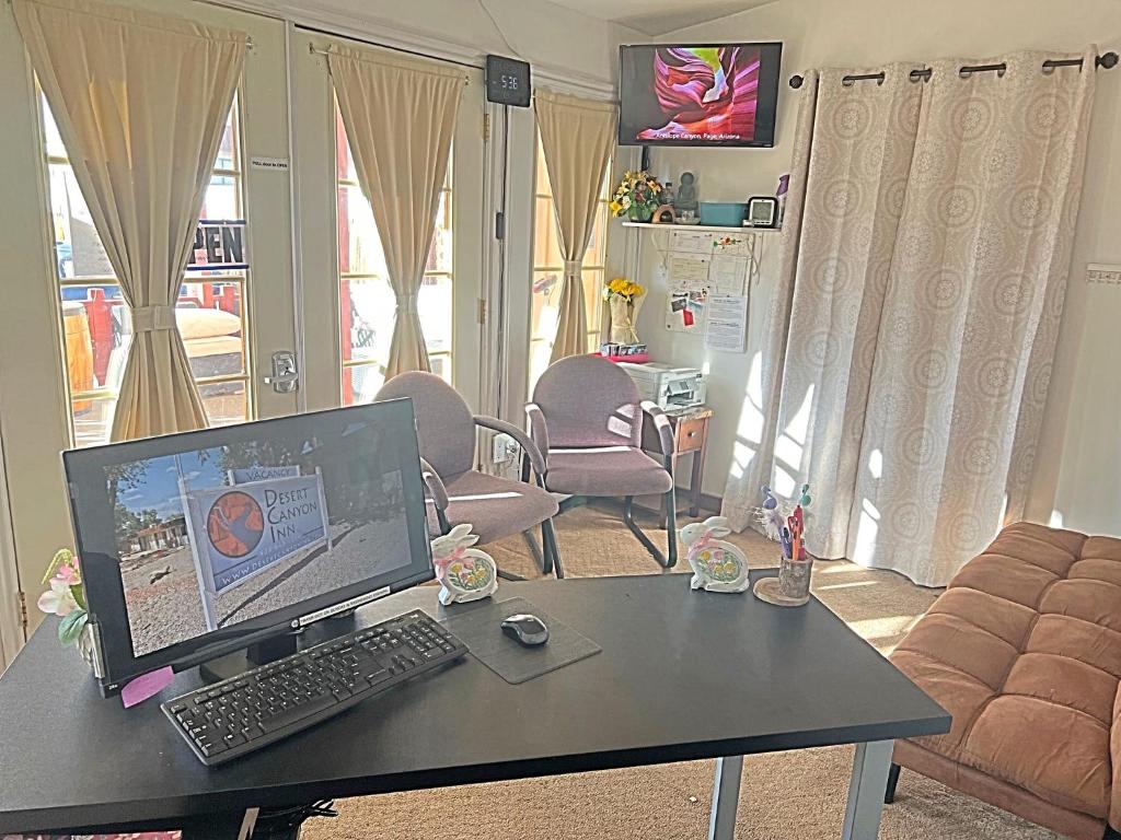 1 or 3 Bedroom Apartment with Full Kitchen photo