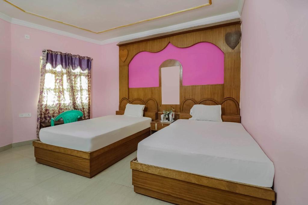 OYO 60859 Hotel C K International photo