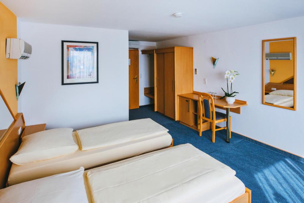 Hotel Central photo