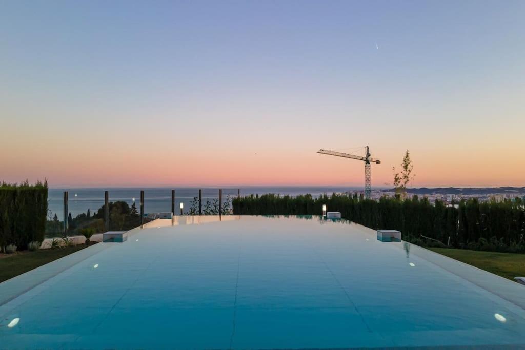Espectacular Villa in Higueron - 4