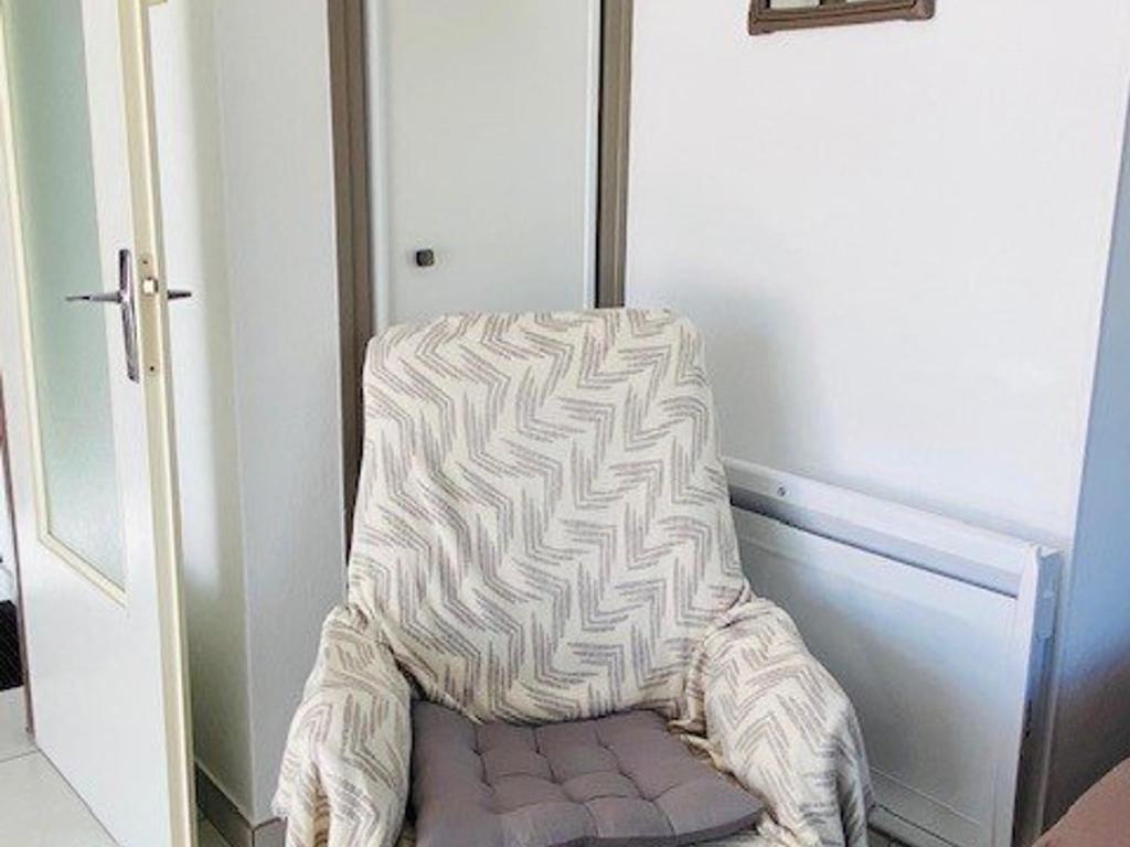 Studio Confortable avec Balcon, Clim, Wi-Fi, Proche Thermes et Centre-ville, Animaux Bienvenus - 4