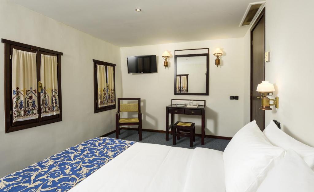 Kétszintes szoba - toronnyal