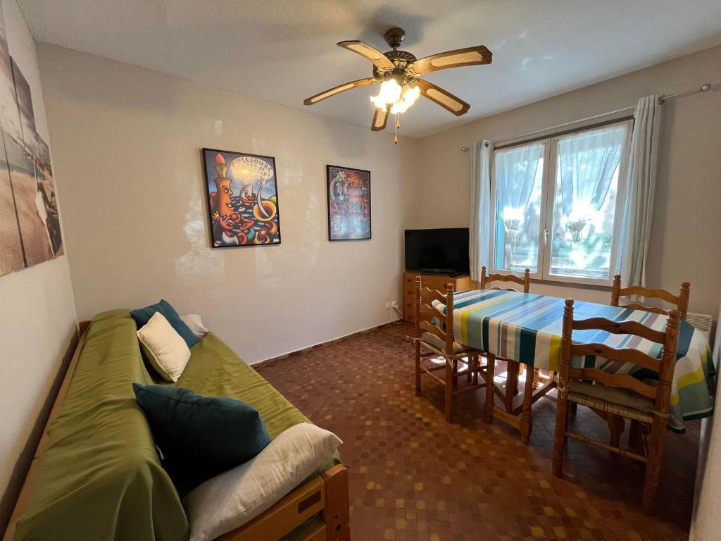 4PA76 Appartement avec piscine et parking - 1