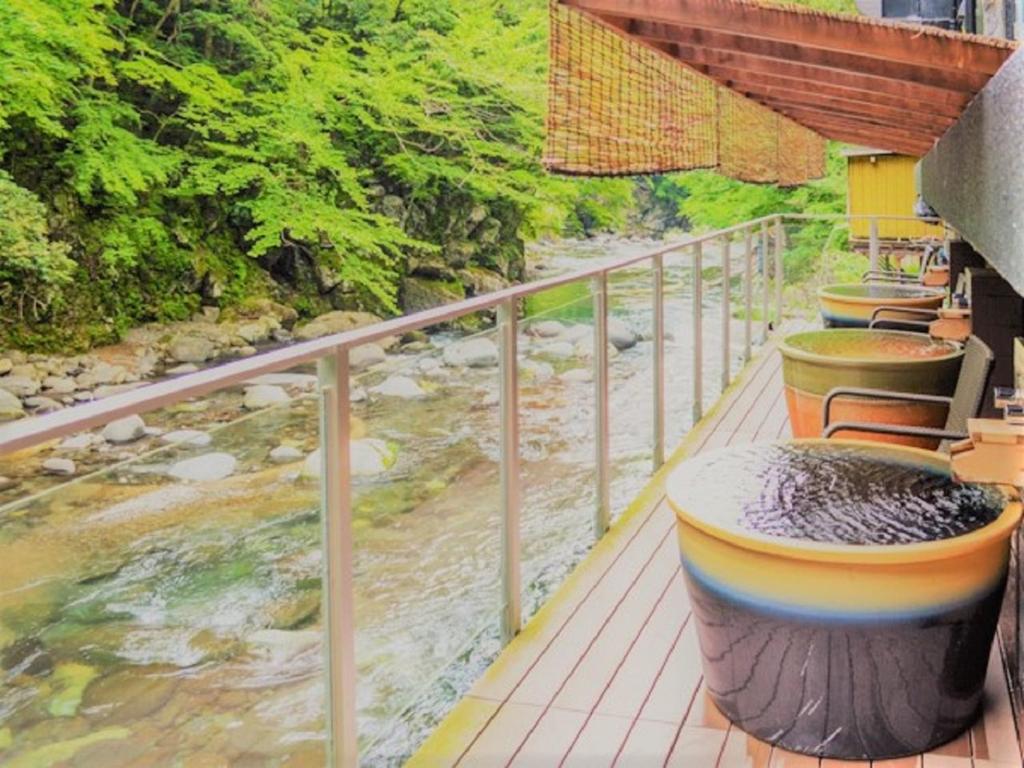 Open air bath