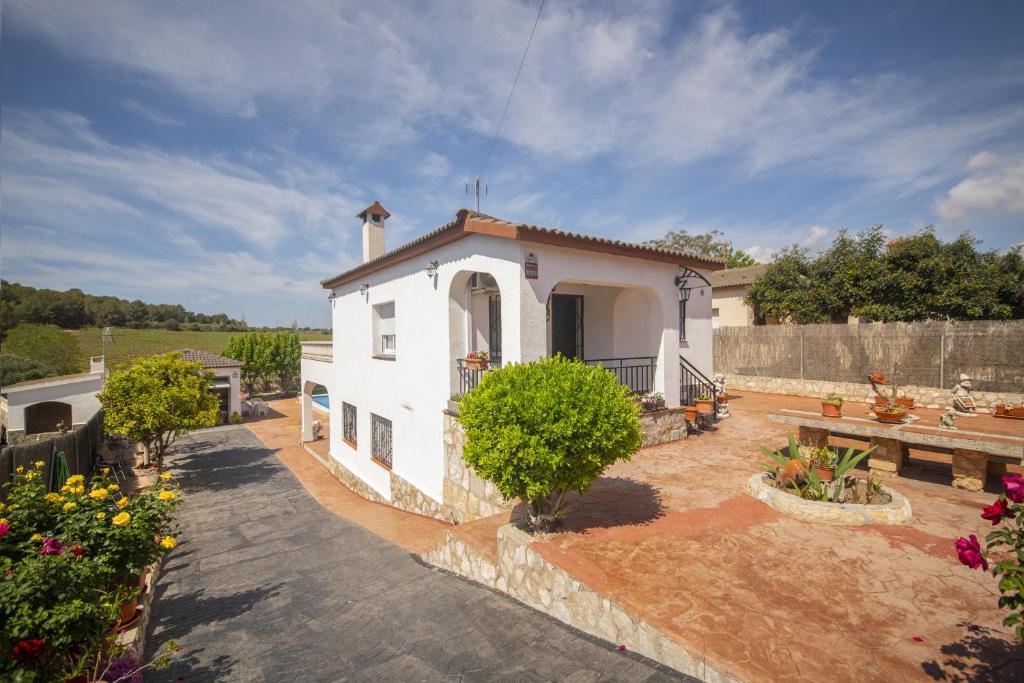 Catalunya Casas Tranquil nature 'feel' , yet only 4 min to beach! - 2
