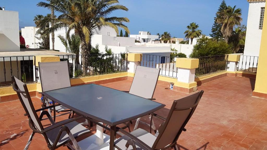 Spacious House with Private Pool in Vera, 420 sqm - 4