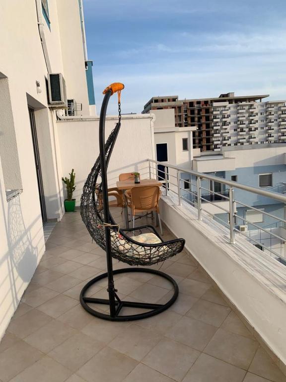 LUX4 Seaview & 43' TV Netflix photo