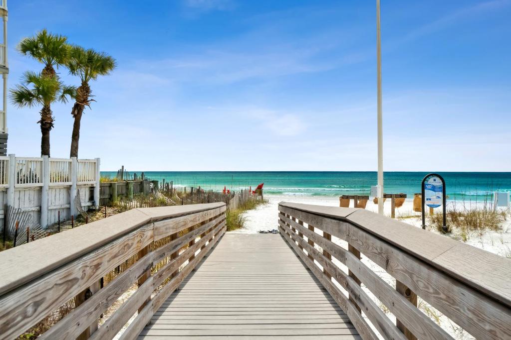 Beachside Villas by Panhandle Getaways photo