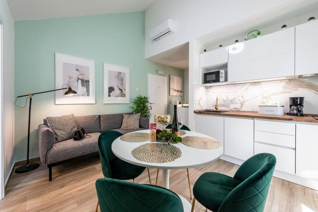 Apartment Kate with FREE PARKING, Dubrovník