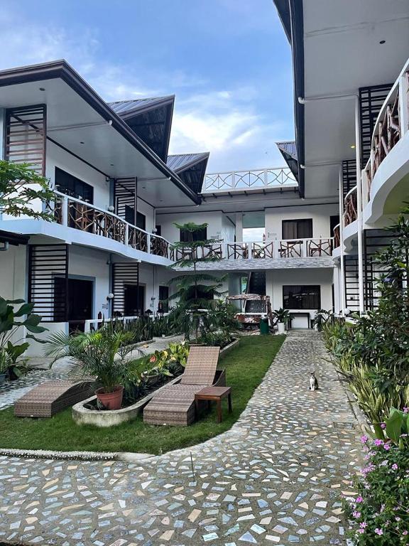 Hotel Oasis Port Barton