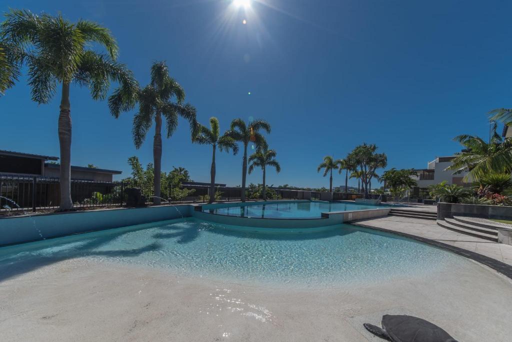 Luxury 5 Star Resort Style Apartment With Private Balcony Spectacular Ocean Views photo