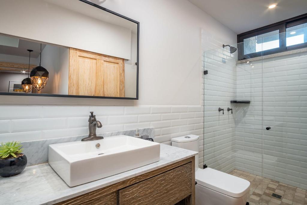 Best Location - New, Upscale, Modern Comfort photo