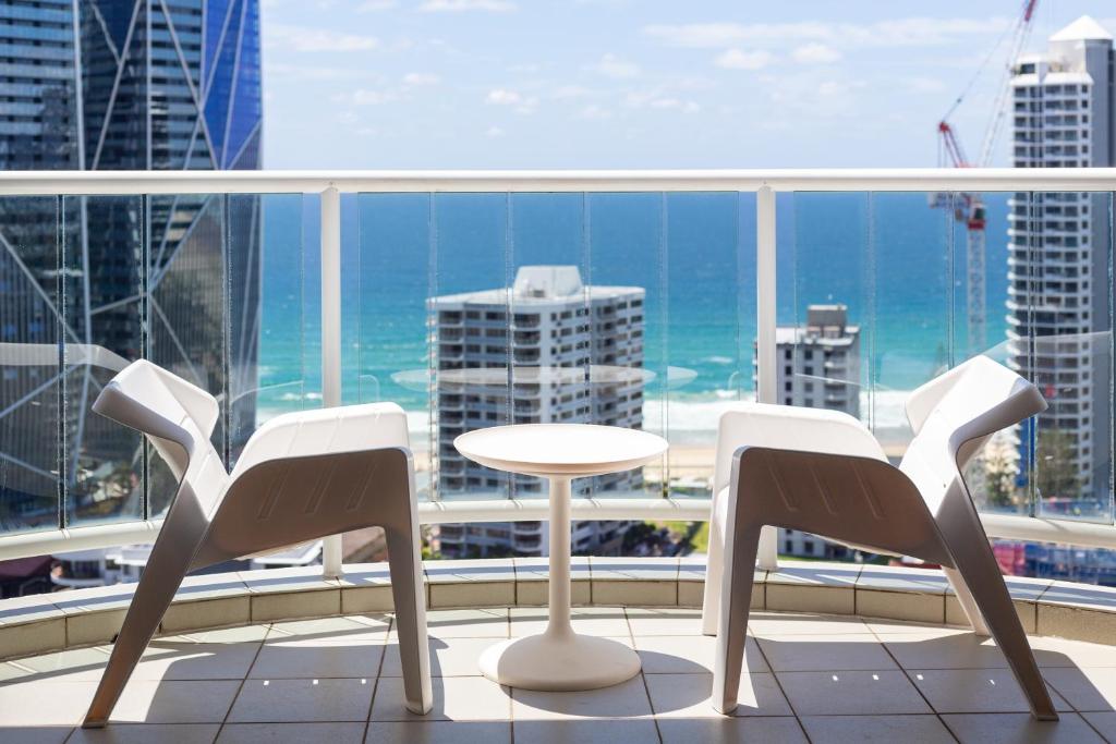 Luxury Privately Owned Ocean View Studio O4KS Gold Tower, Gold Coast