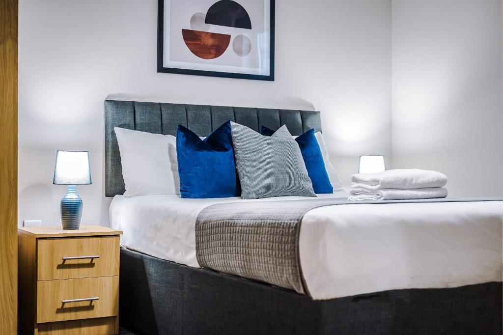 Cosy City-Centre Apartment - Walk Everywhere! photo