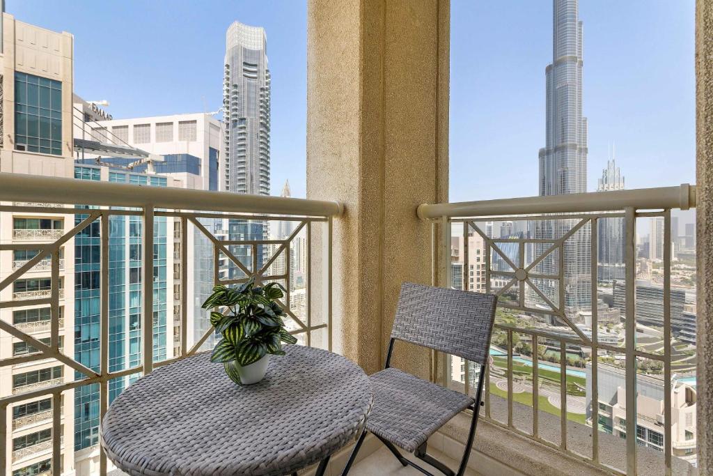 Silkhaus full Burj Khalifa & Fountains view in Downtown photo
