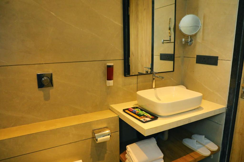 Hotel City Symphony photo