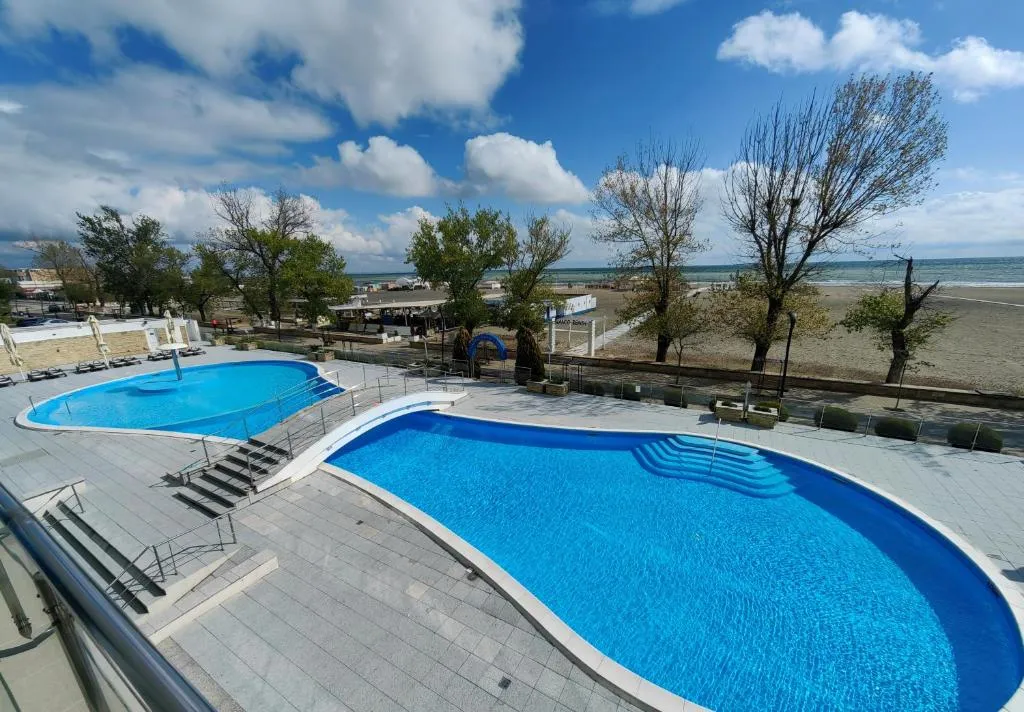 Bavaria Blu Hotel and Conference Centre, hotel v destinaci Mamaia