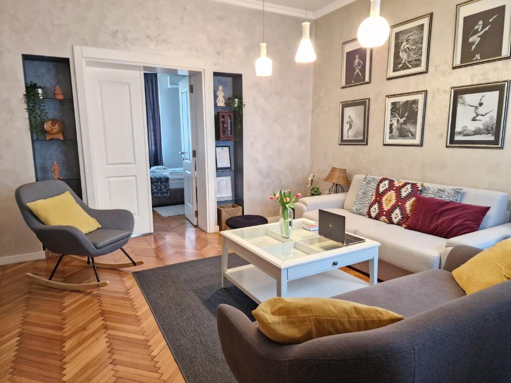 Urban Downtown Apartment — Hotel in Belgrade