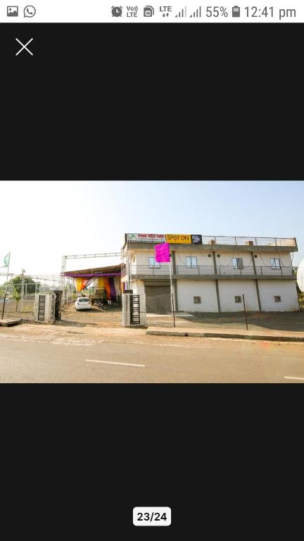 SPOT ON Erawat Marriage Garden photo