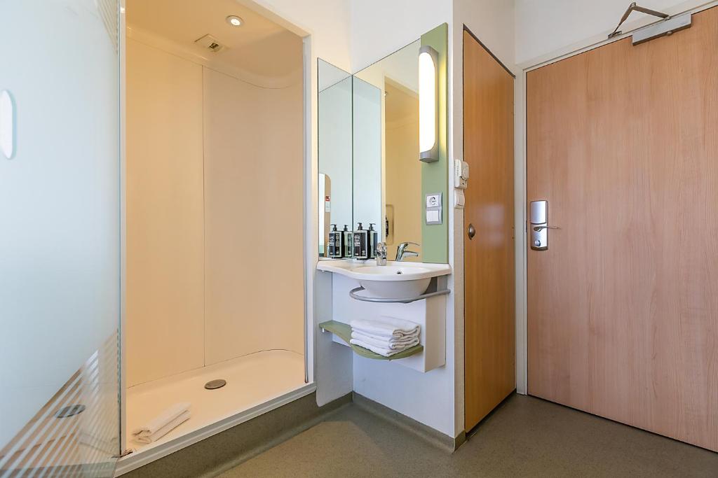 ibis budget Porto Gaia photo