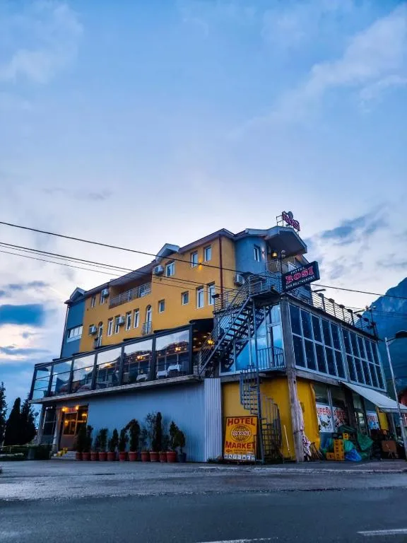 罗西酒店，位于Gusinje的酒店