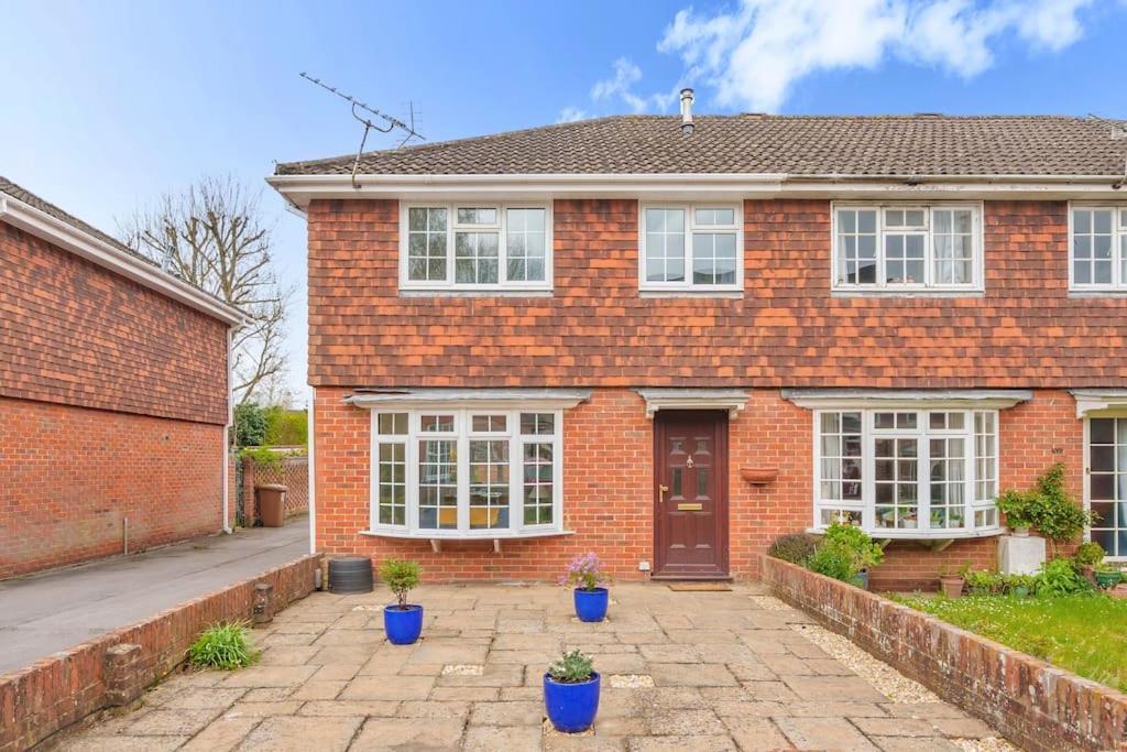 Refurbished 3 bed Romsey Central