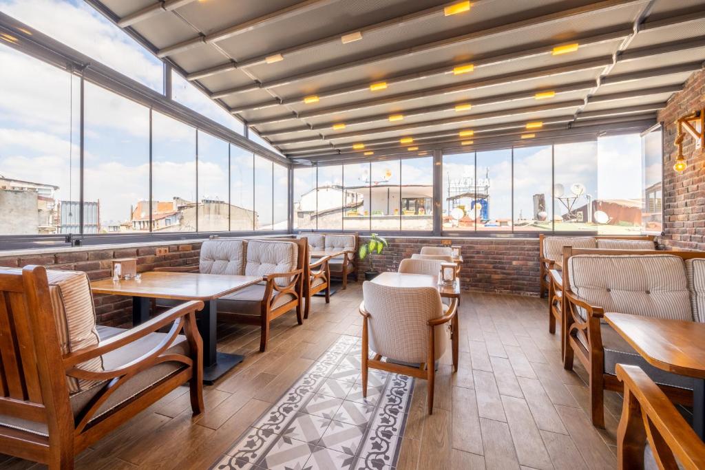 バロ ホテル (BALO HOTEL) レストラン