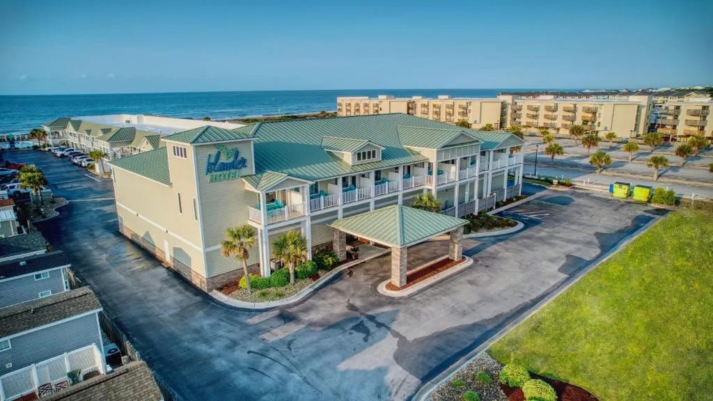 Islander Hotel & Resort，位于翡翠岛的酒店