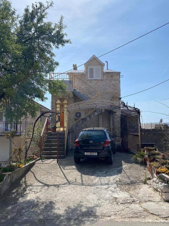 Apartments by the sea Zivogosce - Porat, Makarska - 21141, Živogošće