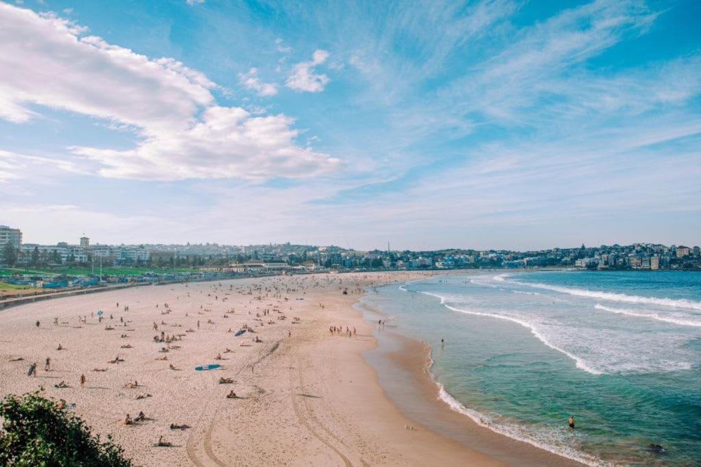 Comfortable 1Bed Unit Right Near Bondi Beach - FAST WIFI For Working At Home — Hotel in Sydney